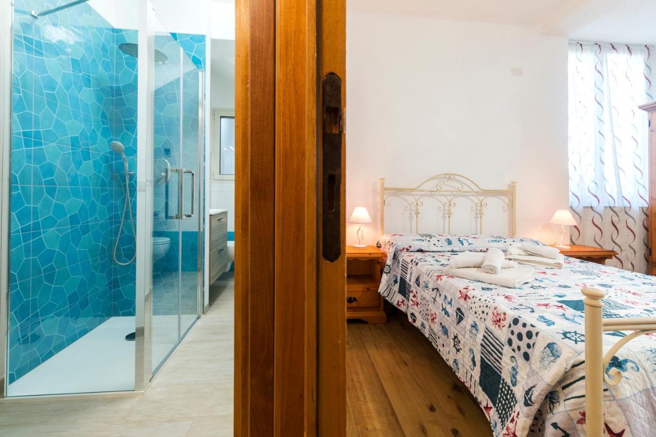 Camera Con Bagno Villa Isabel Cala Gonone Exterior photo