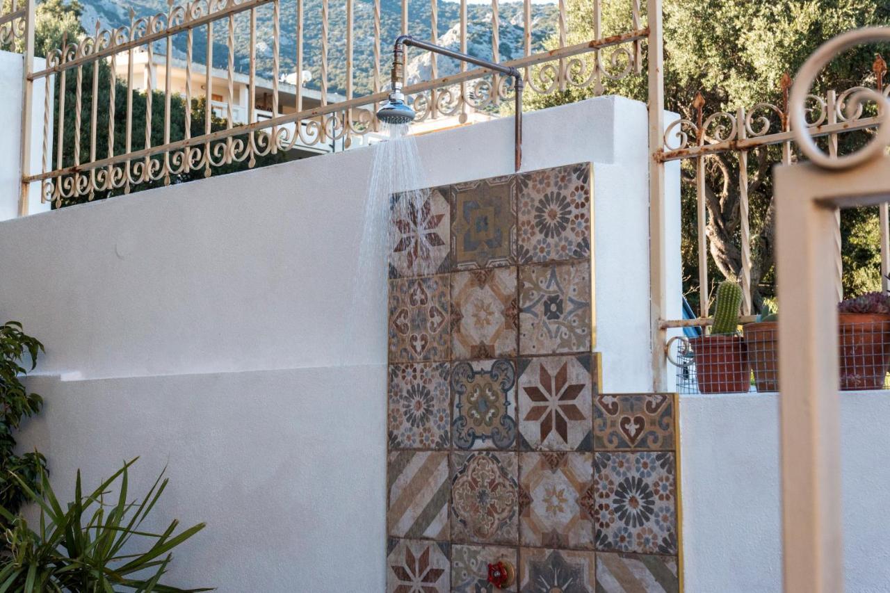 Camera Con Bagno Villa Isabel Cala Gonone Exterior photo